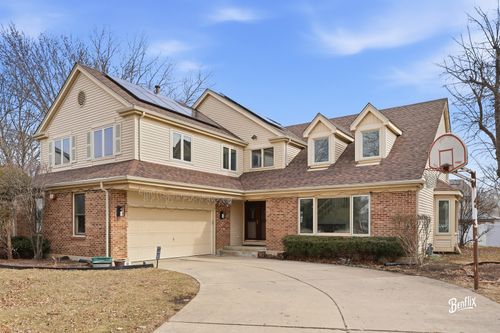 2911 Bayberry Dr, Buffalo Grove, IL, 60089-6657 | Card Image