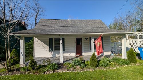 232 Chagrin Blvd, Chagrin Falls, OH, 44022-2739 | Card Image