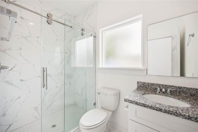 Hall bath | Image 18