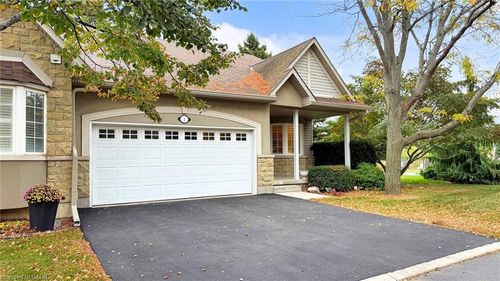 1-212 Stonehenge Dr, Ancaster, ON, L9K1N5 | Card Image