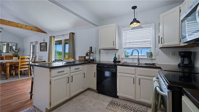 100 Vista 11 Ln, House other with 2 bedrooms, 2 bathrooms and 7 parking in Sandia TX | Image 14