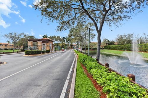 4704-2312 Coral Reef Ct, Fort Lauderdale, FL, 33312-5228 | Card Image