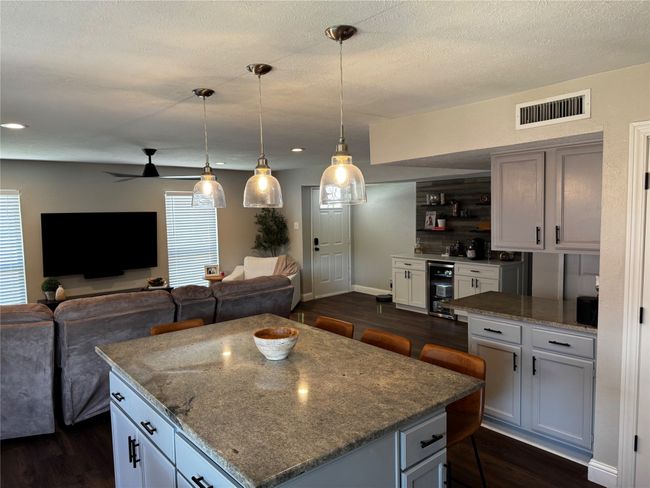 1029 Cross Bend Rd, House other with 4 bedrooms, 2 bathrooms and null parking in Plano TX | Image 5