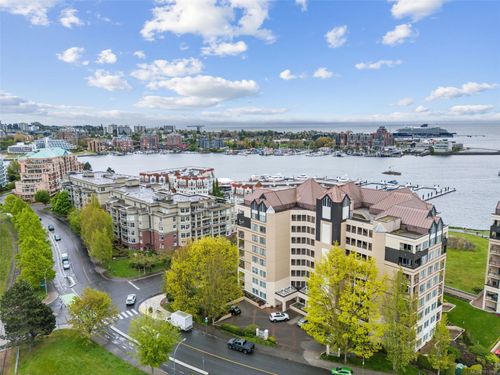 528-203 Kimta Rd, Victoria, BC, V9A6T5 | Card Image