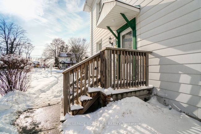 48 David St, Home with 10 bedrooms, 10 bathrooms and 11 parking in Brampton ON | Image 10
