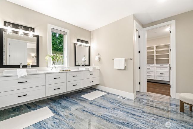 23036 35 Th Ave Se, House other with 5 bedrooms, 7 bathrooms and 3 parking in Bothell WA | Image 24