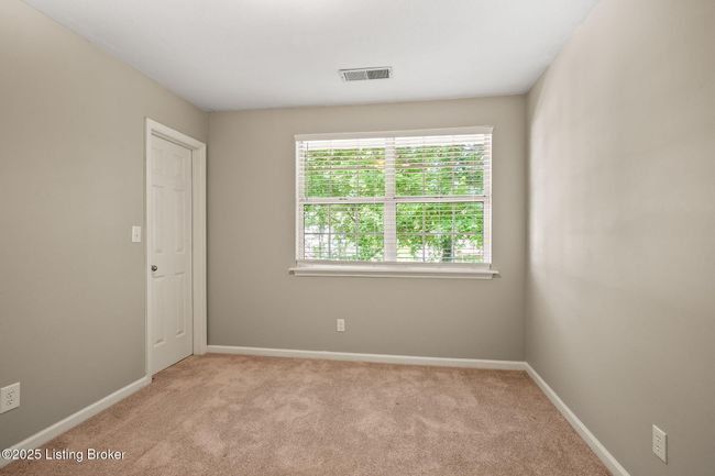 10707 Hickory Cove Ct, House other with 3 bedrooms, 4 bathrooms and null parking in Louisville KY | Image 26