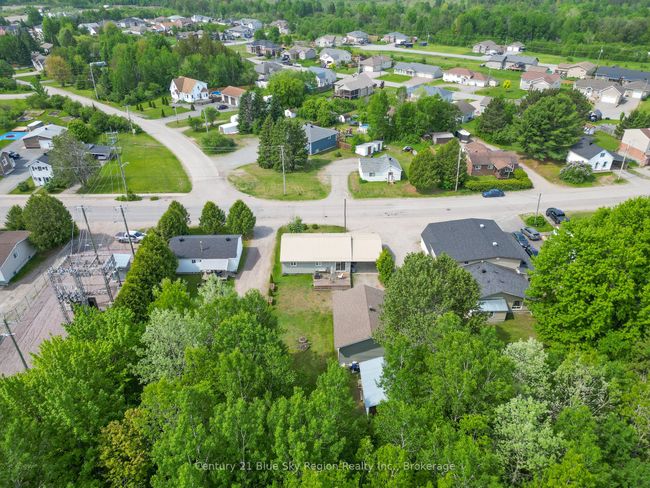 240 Cache Bay Rd, House other with 2 bedrooms, 1 bathrooms and 8 parking in Sturgeon Falls ON | Image 35