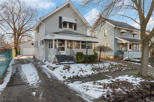 1899 16th St Sw, Akron, OH, 44314-2851 | Card Image