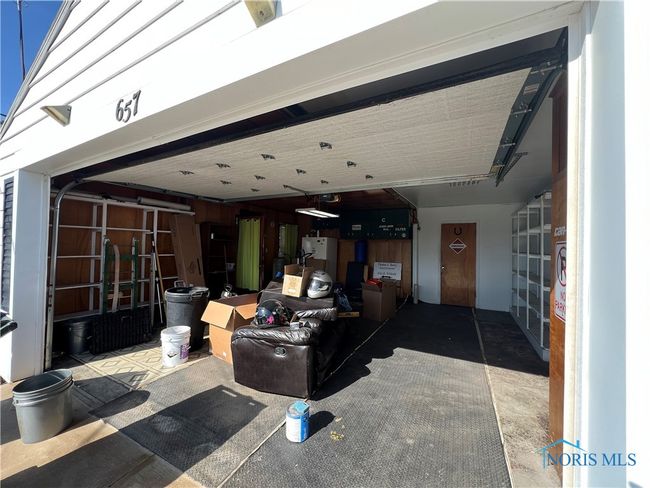 657 N Sandusky St, House other with 3 bedrooms, 2 bathrooms and 8 parking in Tiffin OH | Image 25
