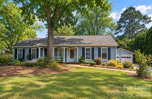 2022 Glouchester Cir, Charlotte, NC, 28226-3062 | Card Image