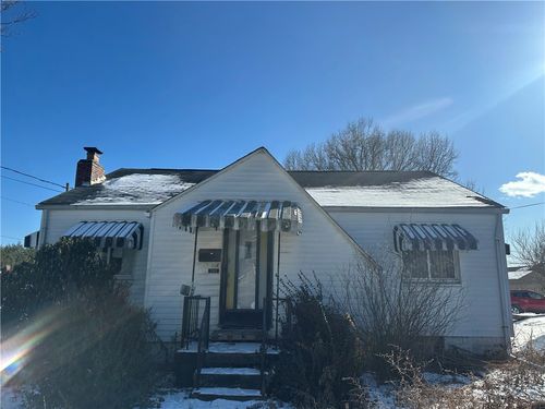 748 Caldwell Ave, New Kensington, PA, 15068-4604 | Card Image