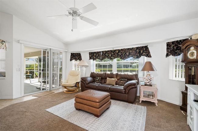 409 Bermuda Isles Circle, House other with 3 bedrooms, 3 bathrooms and null parking in VENICE FL | Image 8