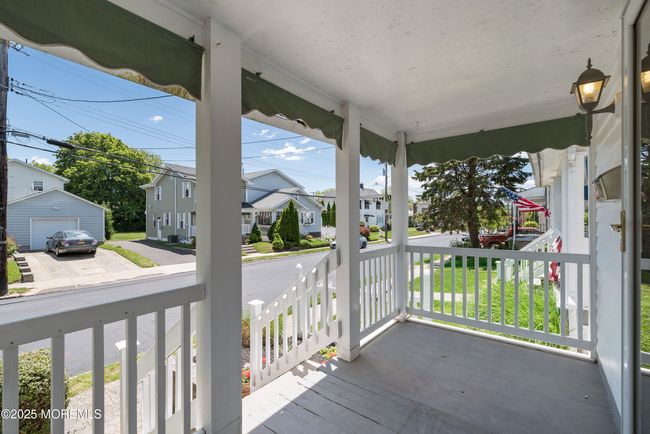 Covered Front Porch | Image 32