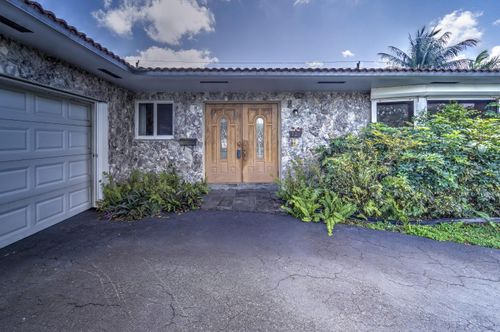 729 N Rainbow Dr, Hollywood, FL, 33021-6024 | Card Image