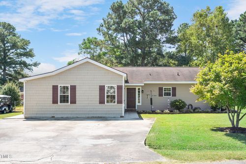 30 Lynn St, Coats, NC, 27521-8111 | Card Image