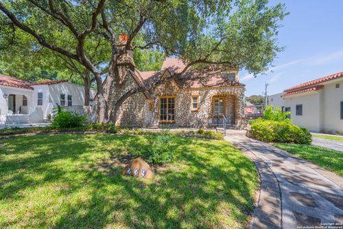 239 Stanford Dr, Olmos Park, TX, 78212-2011 | Card Image