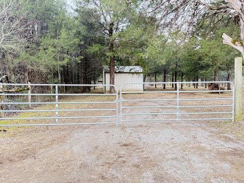 160 Osteen Ln, Chapel Hill, TN, 37034-7013 | Card Image