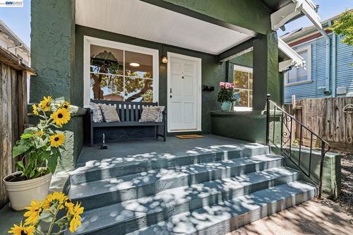 1349 Hearst Ave, Berkeley, CA, 94702-1418 | Card Image