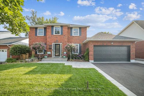 2004 Windy Oaks Dr, Burlington, ON, L7M2R3 | Card Image