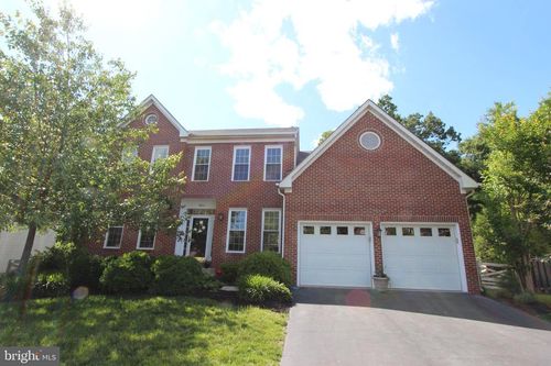 46812 Backwater Dr, STERLING, VA, 20164-8611 | Card Image