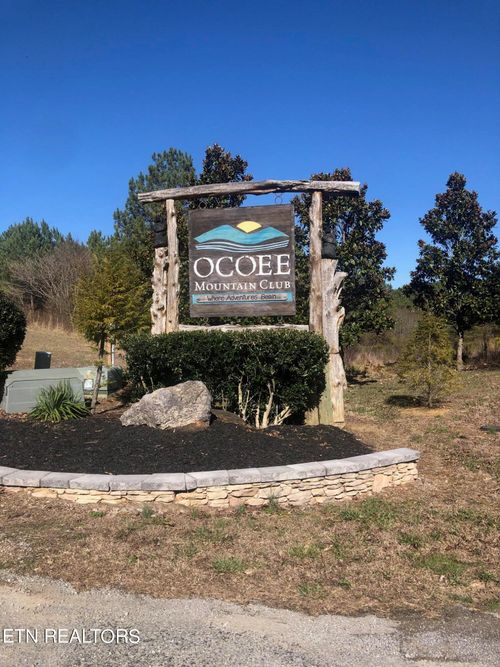 147 Cherokee Ridge Dr, Ocoee, TN, 37361-3464 | Card Image