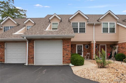 1304 Tahoe Valley Ct, Ballwin, MO, 63021-7641 | Card Image