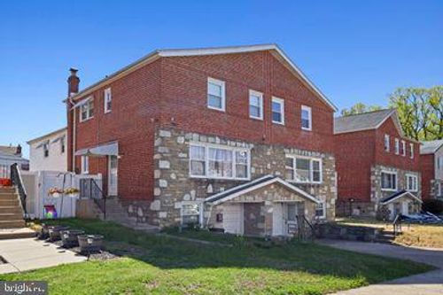 2712 Mower St, PHILADELPHIA, PA, 19152-2107 | Card Image