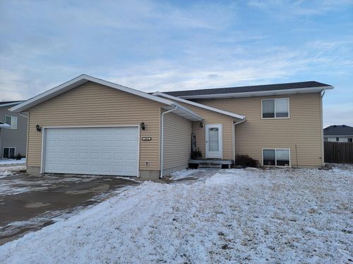 1014 Ash Lane, ABERDEEN, SD, 57401 | Card Image