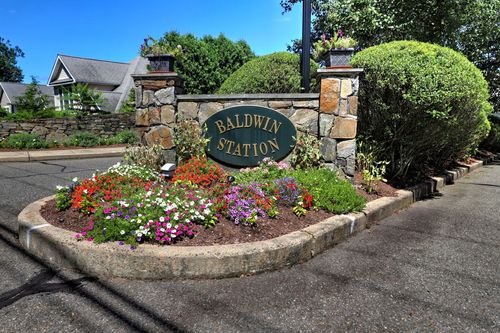 26-26 Jasmine Cir, Milford, CT, 06461-1788 | Card Image