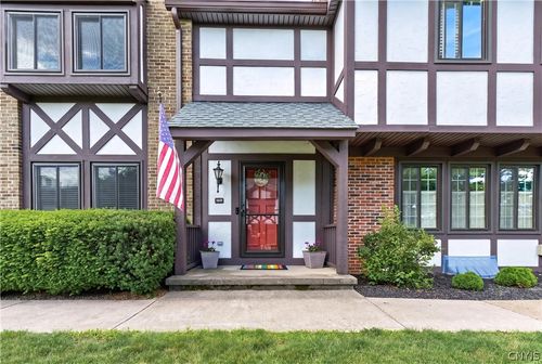 149 New Wickham Dr, Penfield, NY, 14526-2724 | Card Image