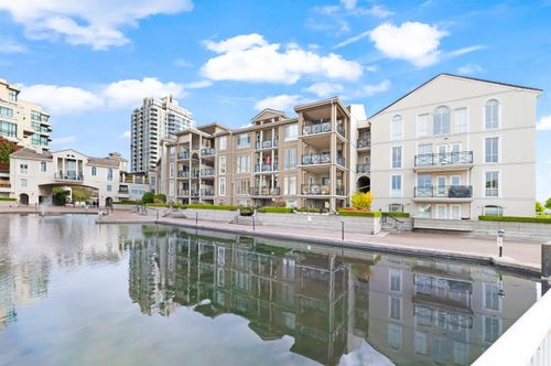 105-2 Renaissance Sq, New Westminster, BC, V3M6K3 | Card Image