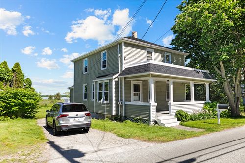 1042 Anthony Rd, Portsmouth, RI, 02871-5904 | Card Image