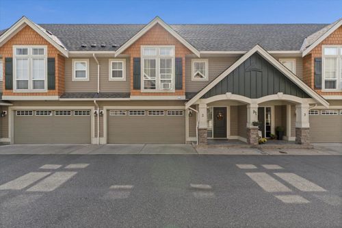 2-8945 Broadway Way, Chilliwack, BC, V2P0A7 | Card Image