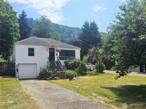 591 Division Ave, Morton, WA, 98356-9304 | Card Image