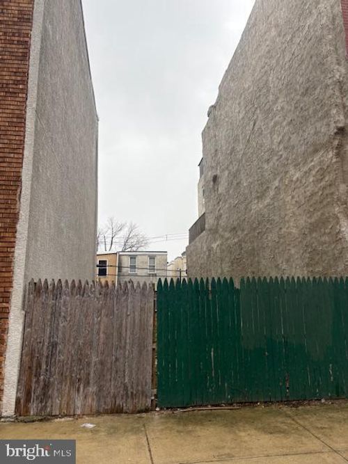 1512 Christian St, PHILADELPHIA, PA, 19146-2113 | Card Image