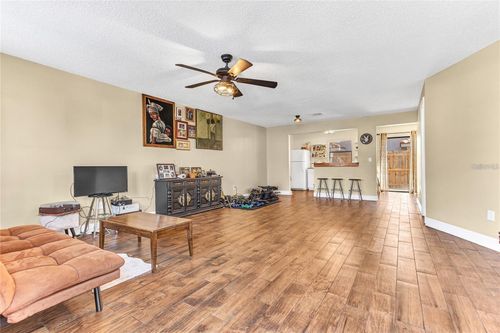 92-1631 Little Falls Cir, Orlando, FL, 32807-4262 | Card Image