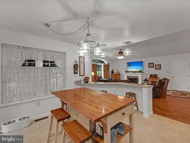 2416 Crow Foot Dr, House other with 3 bedrooms, 3 bathrooms and null parking in AUBURN PA | Image 11
