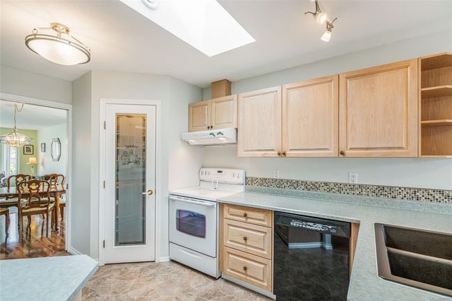 800 Mulholland Dr, House other with 3 bedrooms, 2 bathrooms and 2 parking in Parksville BC | Image 17