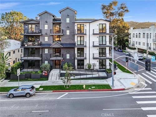 apt-203a-10352 Riverside Dr, Toluca Lake, CA, 91602-2493 | Card Image