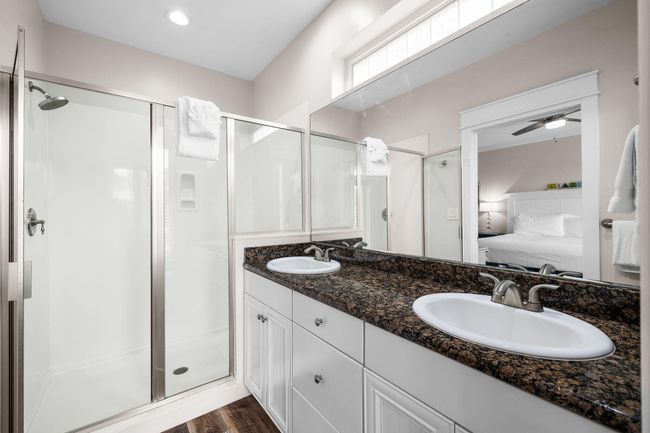 Primary Bathroom | Image 22