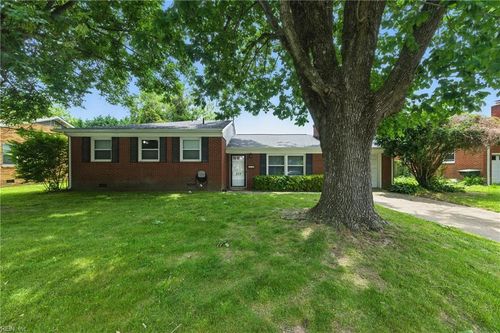 317 Shoreline Dr, Hampton, VA, 23669-2113 | Card Image