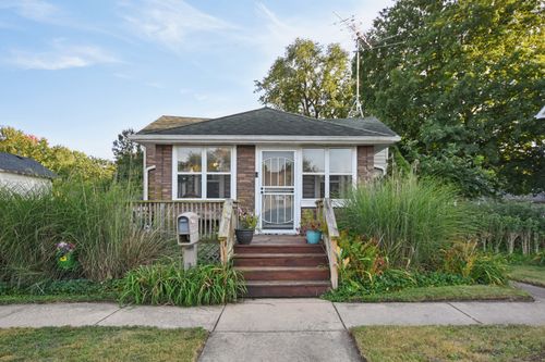 921 E North St, Morris, IL, 60450-2347 | Card Image