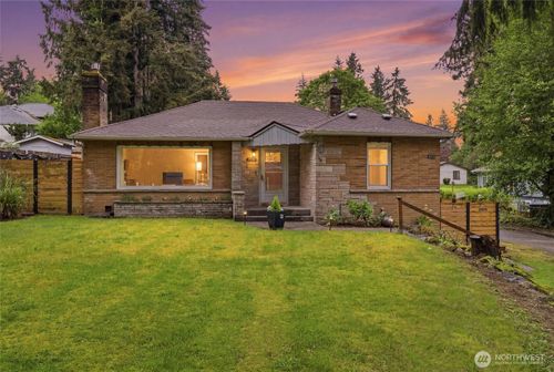 7715 236th St Sw, Edmonds, WA, 98026-8860 | Card Image
