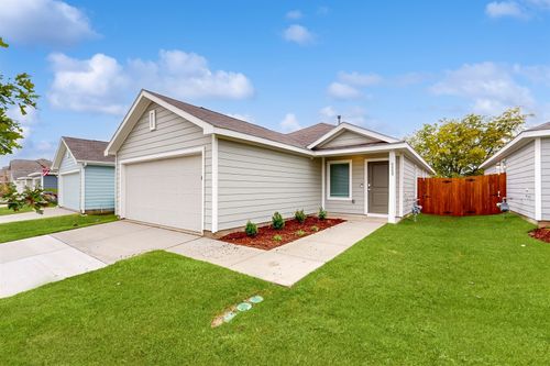 8809 Red Fox Trl, Mckinney, TX, 75071-4077 | Card Image