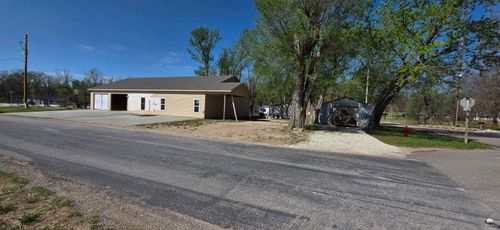 611 N 4th Street, Westmoreland, KS, 66549 | Card Image