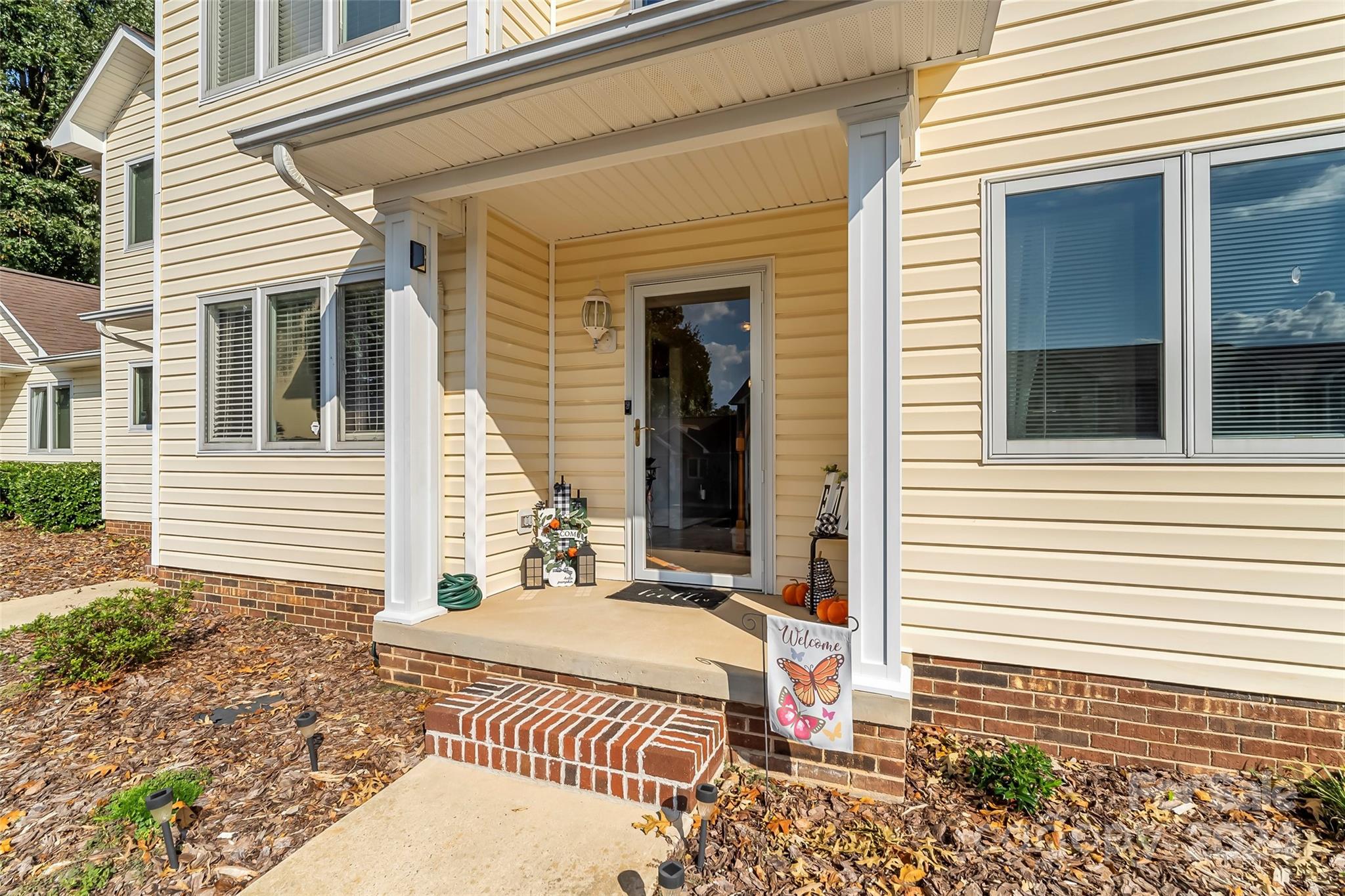 White Oak Ct, Claremont, NC 28610