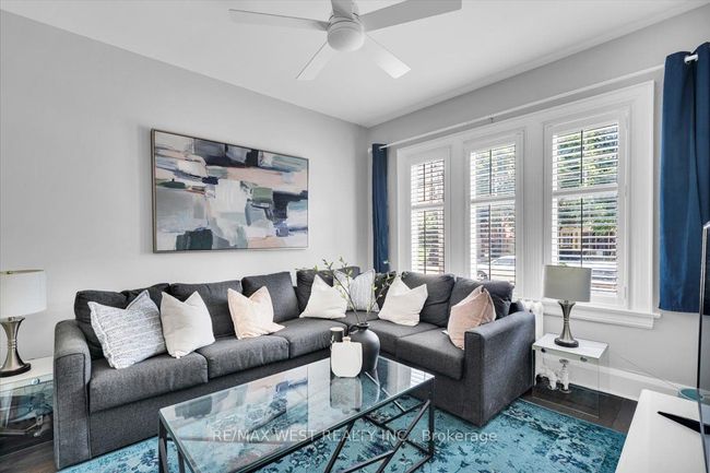206 Howard Park Ave, House other with 5 bedrooms, 4 bathrooms and null parking in Toronto ON | Image 9