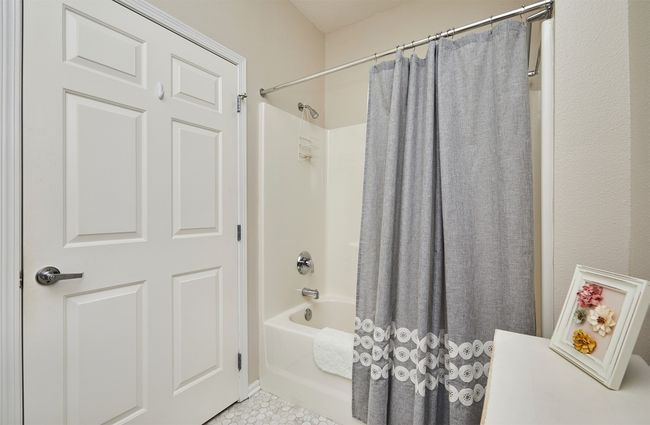 UNIT-1302 - 280 S 79 Th St, Condo with 2 bedrooms, 2 bathrooms and null parking in West Des Moines IA | Image 24