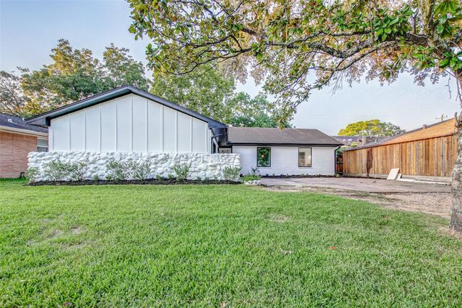 7226 Troulon Dr, House other with 3 bedrooms, 2 bathrooms and 2 parking in Houston TX | Image 26